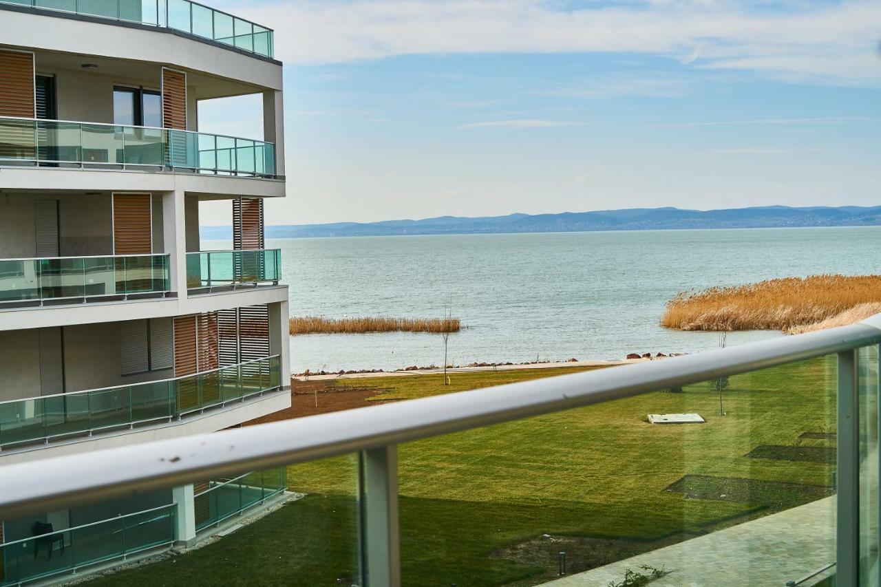 Azur Apartments - Hostaid Siofok Dış mekan fotoğraf